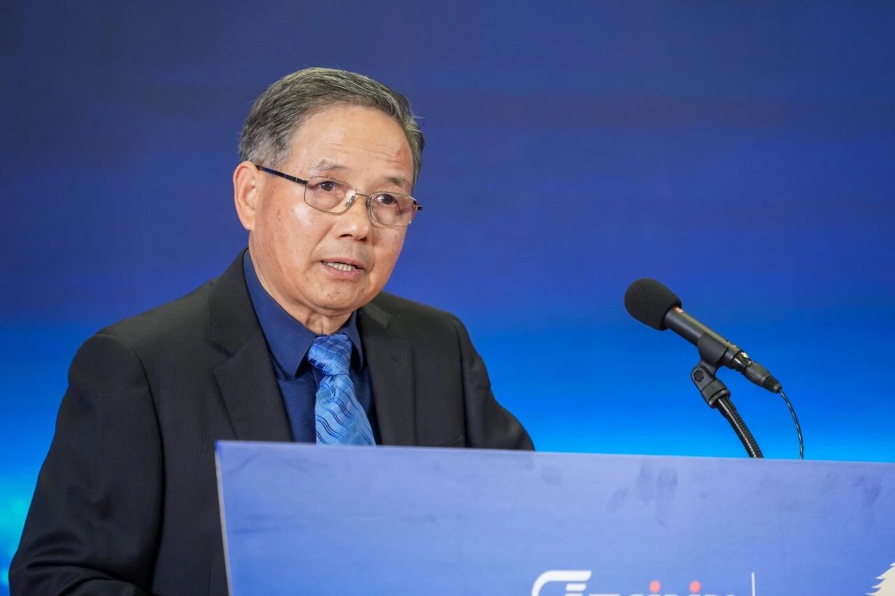 17697406888647950Kqd.jpg 董事長葉大林先生開幕致辭.jpg